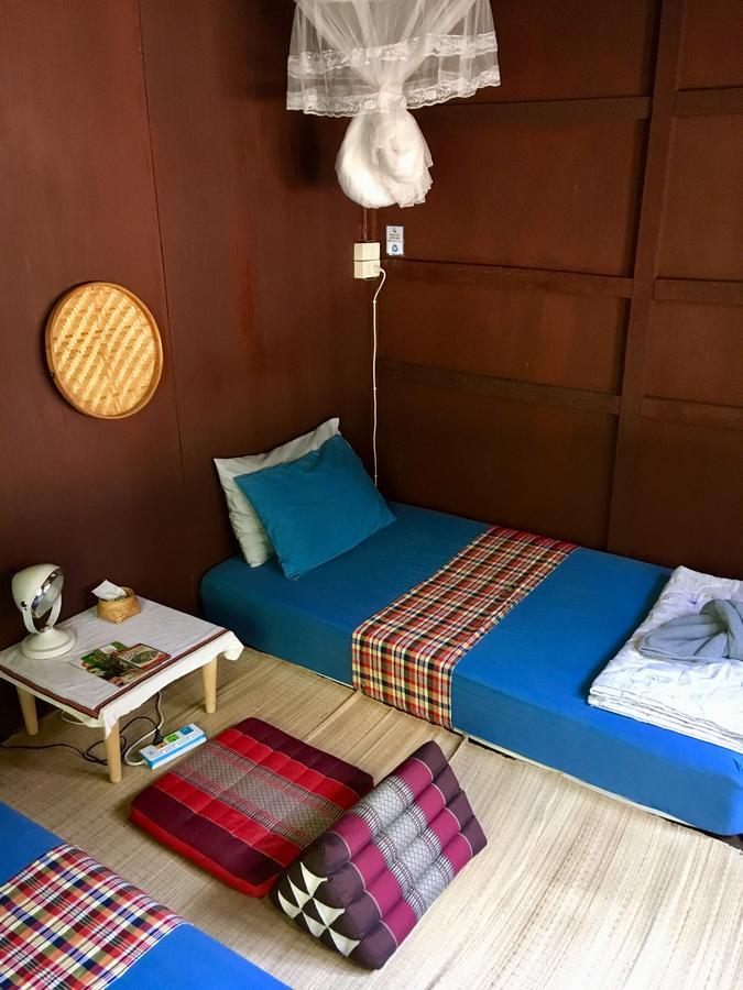 Twin House @ Tapae Hostal Chiang Mai