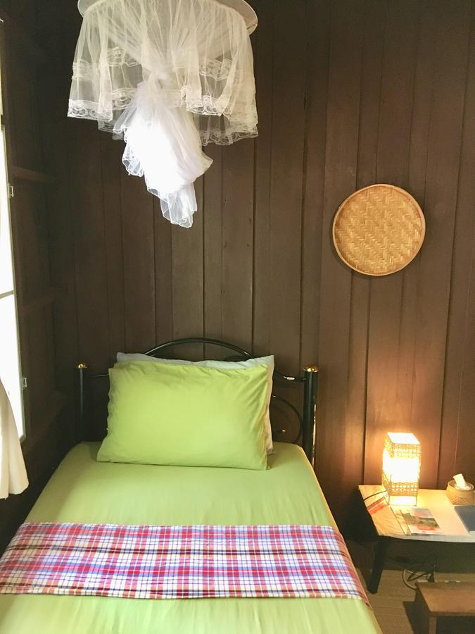 Hostal Twin House @ Tapae *